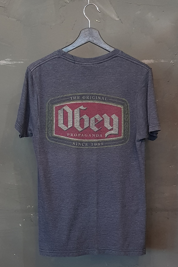 OBEY (S-M)