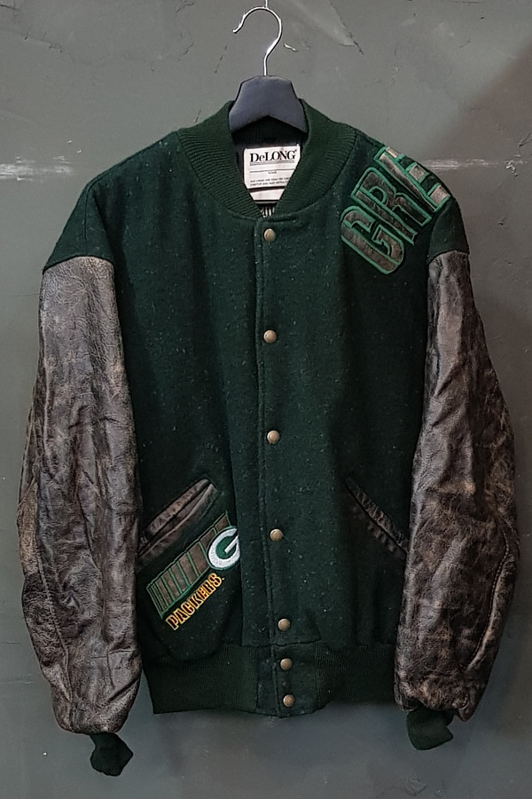 90&#039;s De Long - Varsity - NFL - Quilted Lined - Made in U.S.A. (L)