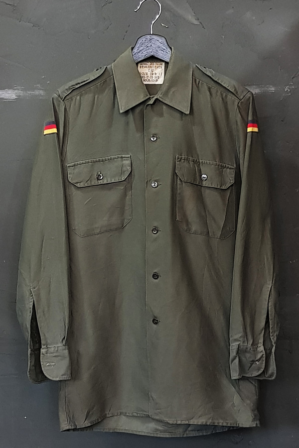 80&#039;s German Military - Field Shirt (S)