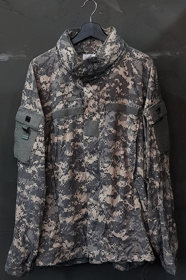 US Army - Universal Camo - ECWCS GEN III - ACU Soft Shell Cold Weather - Level 5 (L-R)