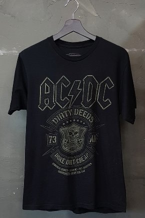 Live Nation - ACDC (M)